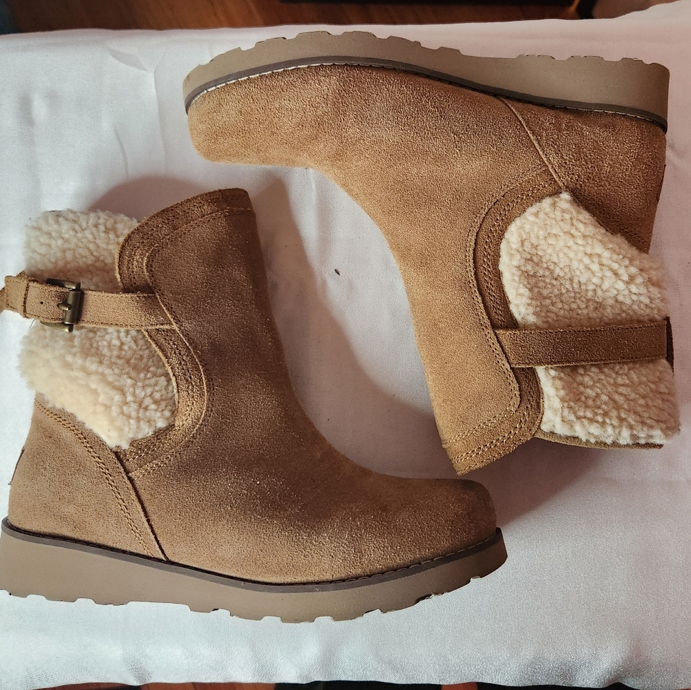Suede Ugg Boot - image 6